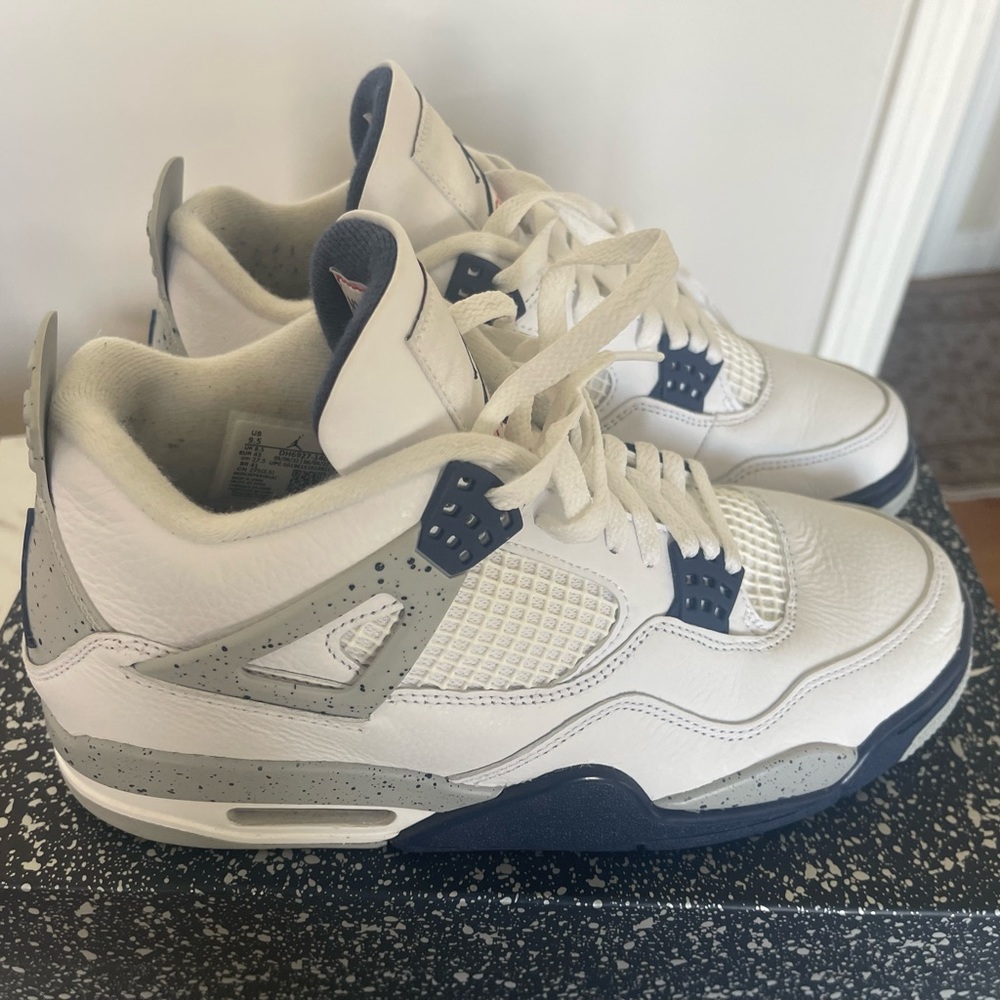 Jordan 4 midnight